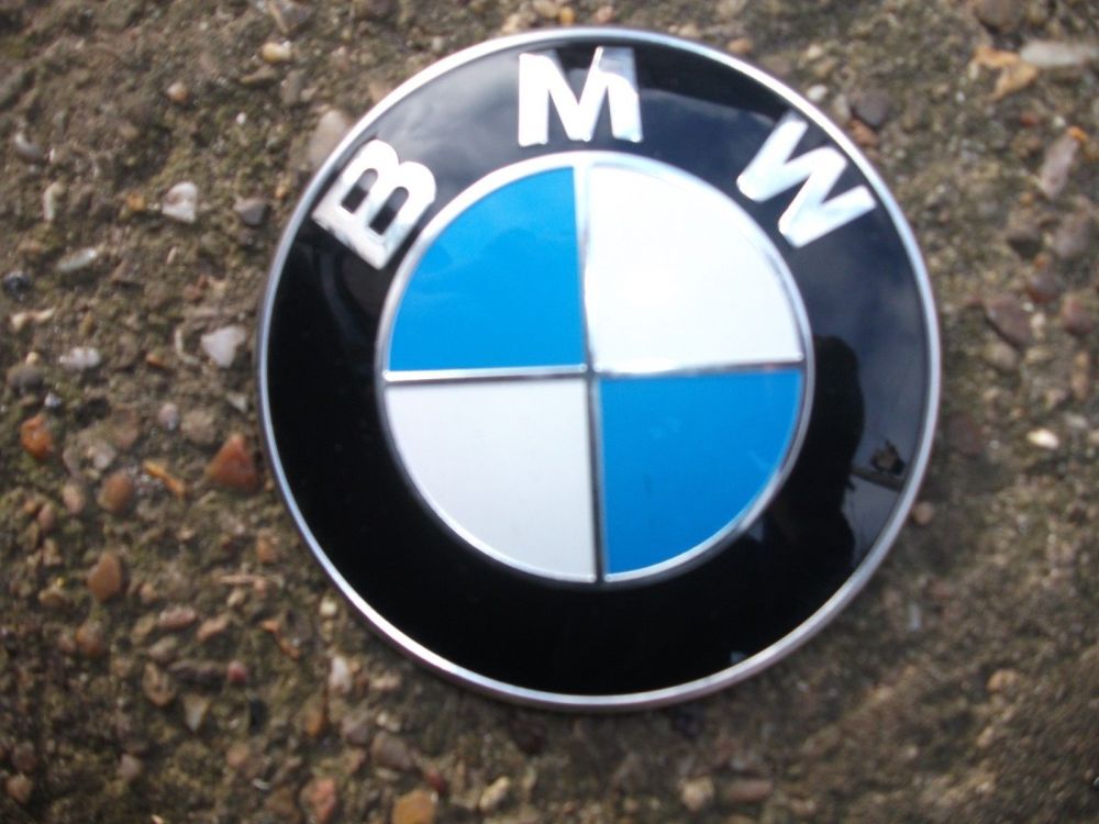 BMW E90 E91 badge emblem 705779405