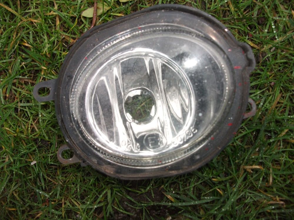 MG ZR ZS TF MGF 00-06 RIGHT O/S/F FOG LIGHT