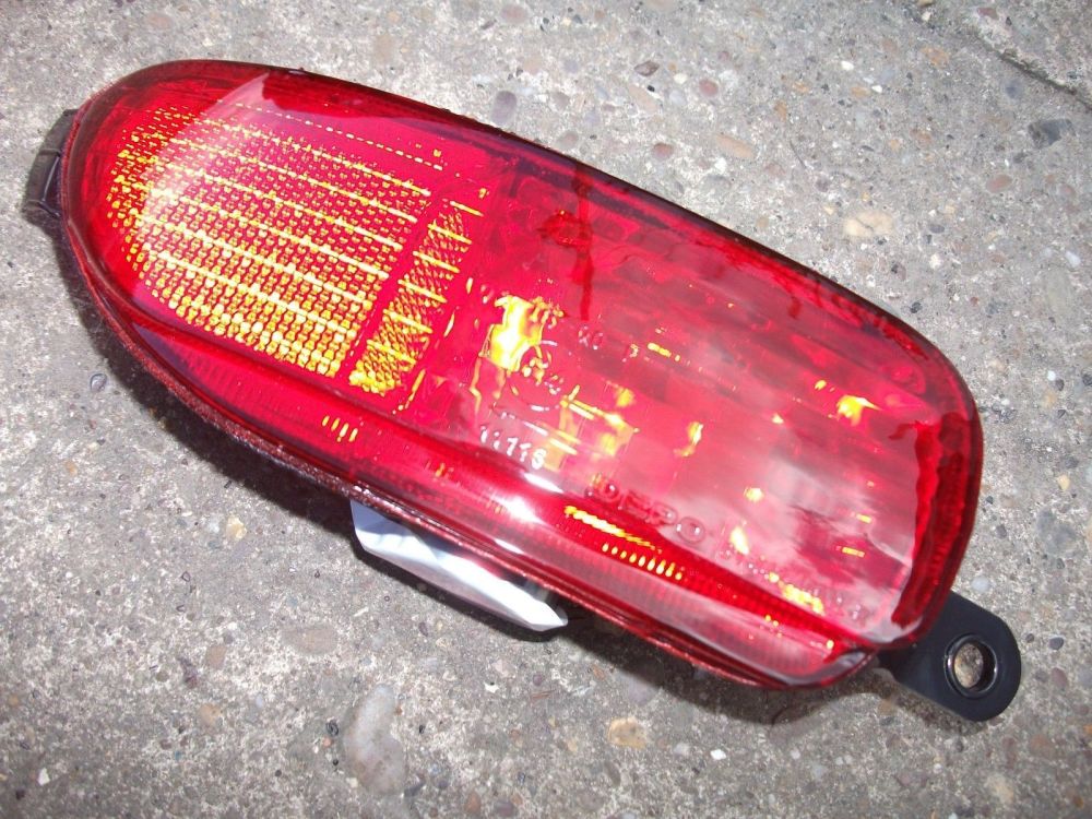 Vauxhall OPEL Corsa C New Tail Light Rear Fog Light LH Left 2000 - 2002