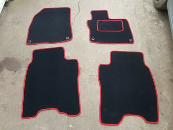 Honda Civic Tailored Car Floor Mats 2008-12 Red Trim