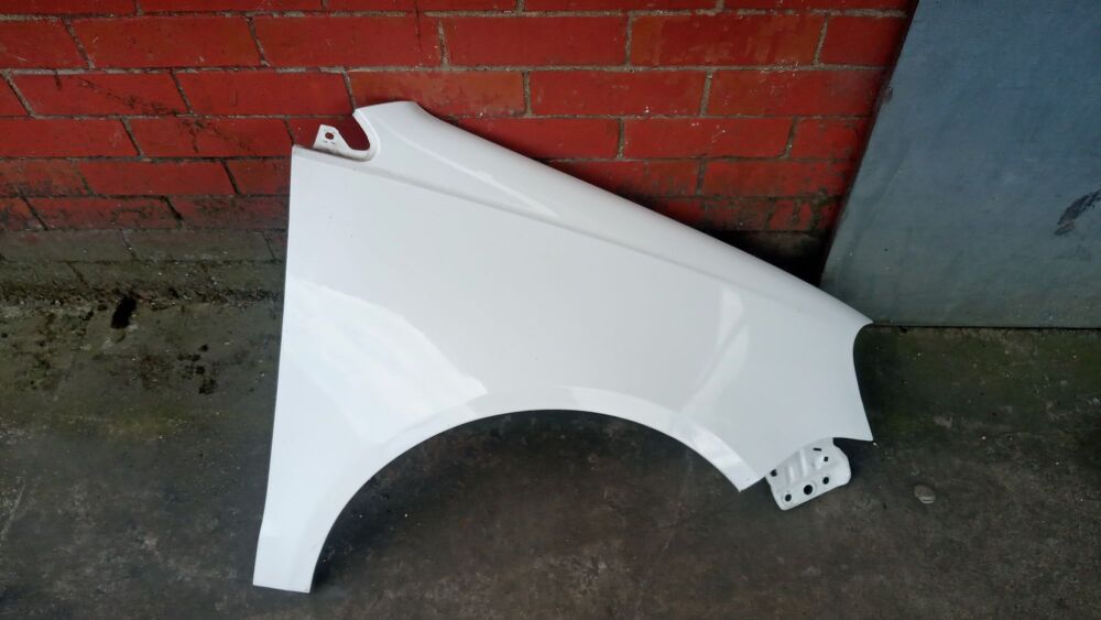 VOLKSWAGEN POLO 2014-2017 RIGHT WING DRIVER SIDE PURE WHITE LC9A