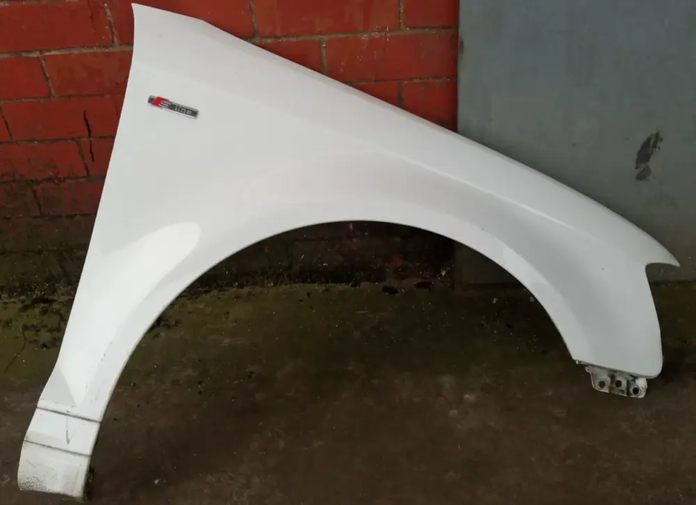 Audi A3 2009-2012 Drivers Right Wing White S line