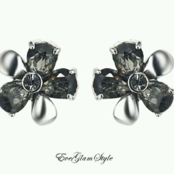 Silver matt effect Flowers Women earrings black crystal stones