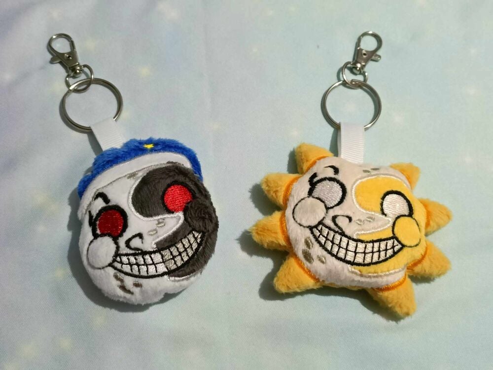 Five Nights At Freddy's Inspired Plush Head Keyrings - Sun and Moon