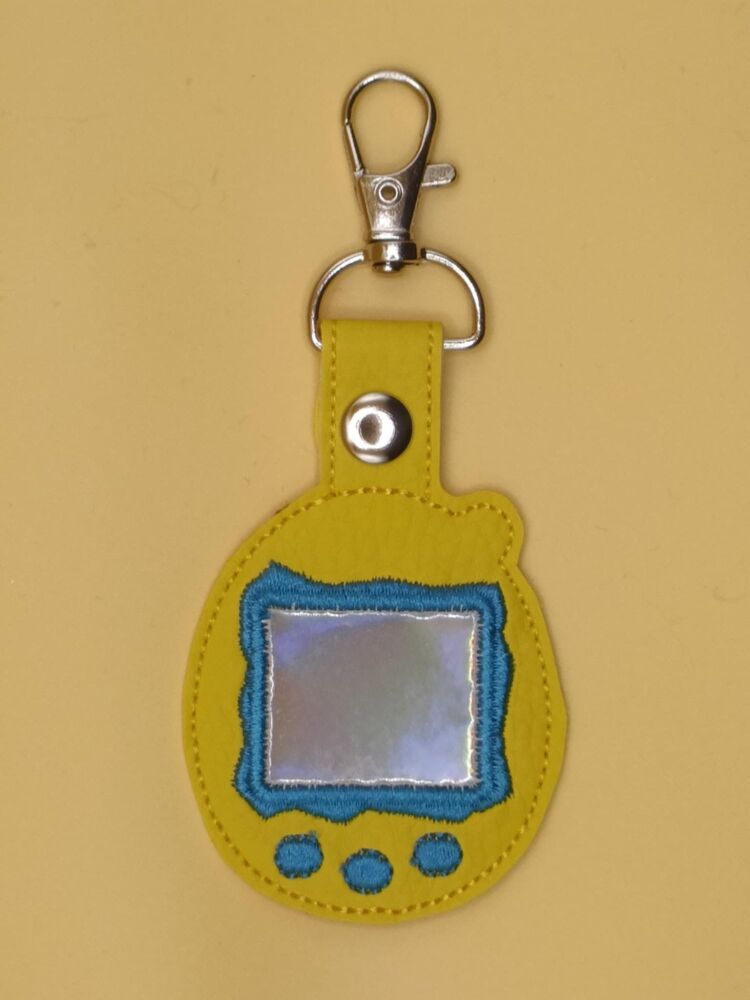Tamagotchi Embroidered Keyring (ym)