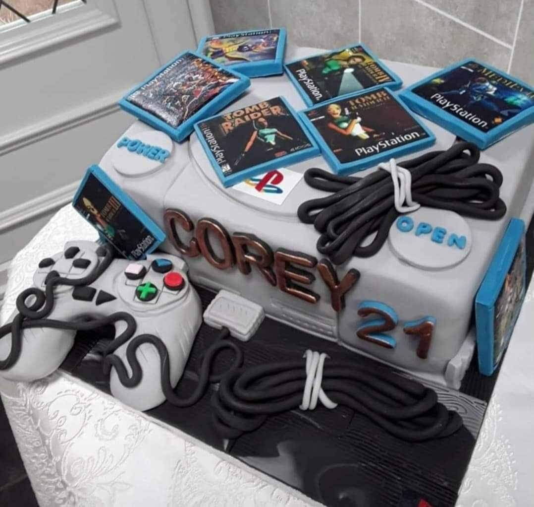 Game Controller Cake – Tiffany's Bakery