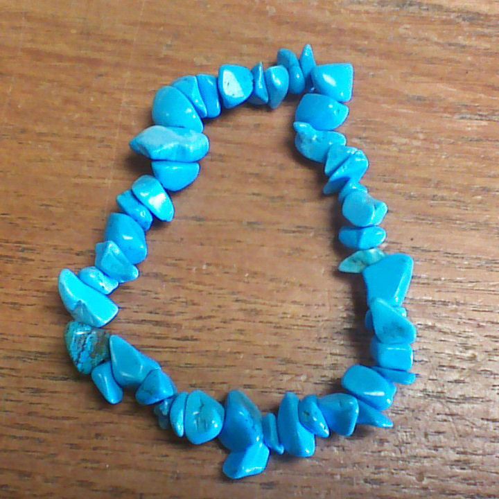 Gemstone Chip Bracelet - Blue Howlite
