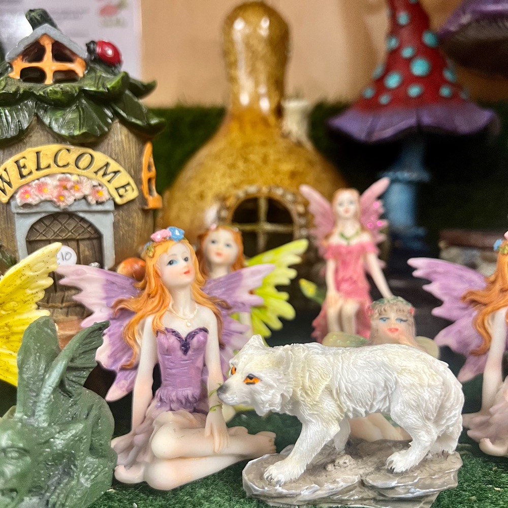 <!--06-->Fantasy Figurines & Fairy Houses