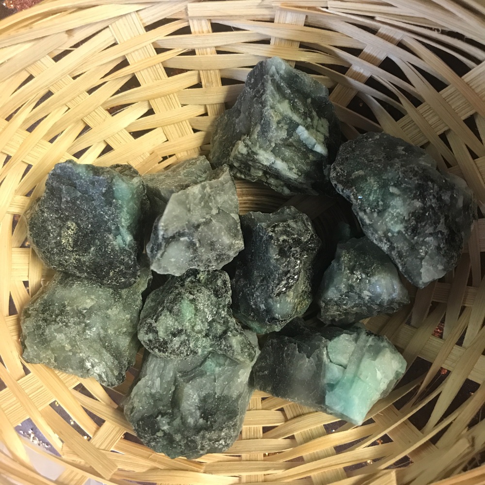 Raw Stone - Emerald