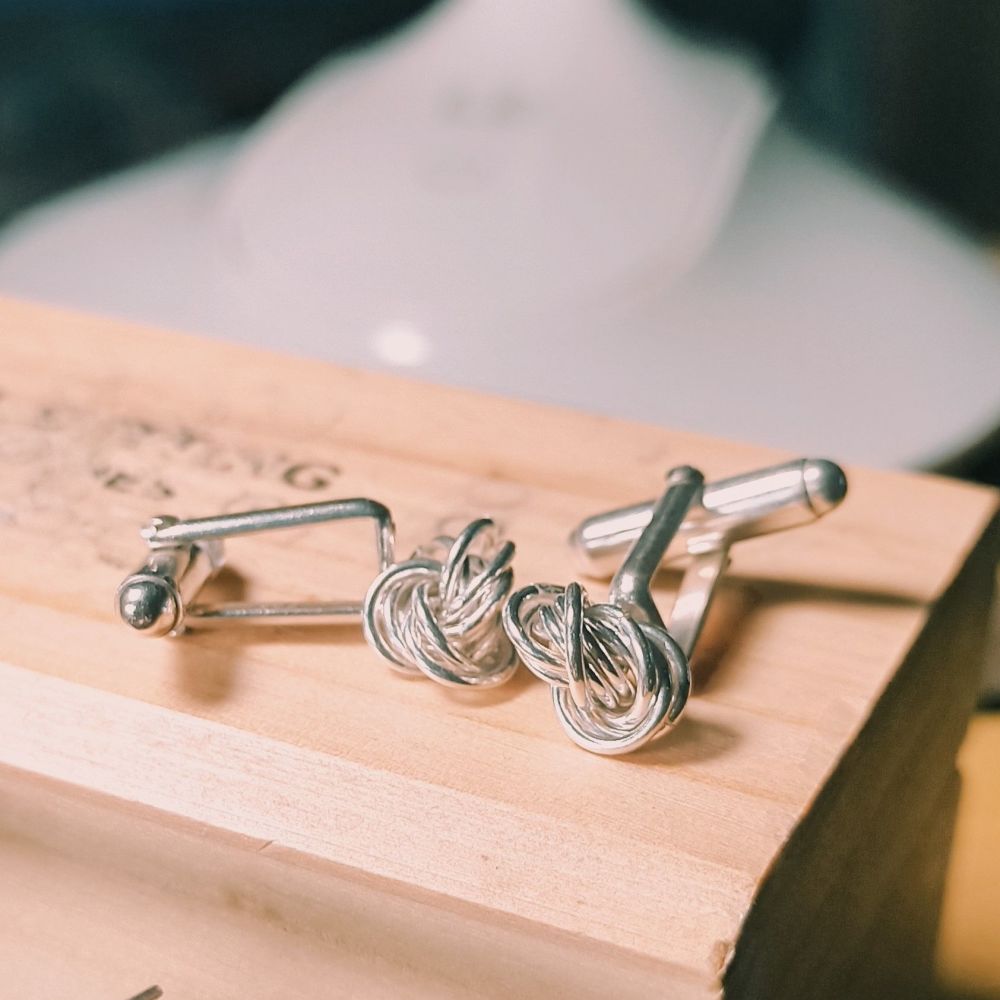 Chain Maille Knot Fiddle Cufflinks - Sterling Silver