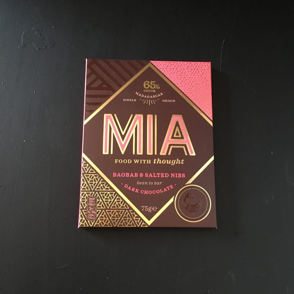 Mia Dark Boabab Chocolate with Salted Nibs