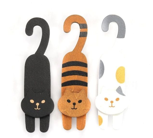 Set of 3 Wooden Cat Pegs 