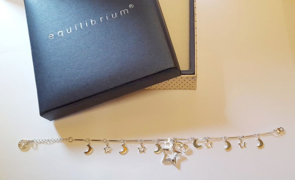 Silver Plated - moon and stars brcaelet RRP £14.99