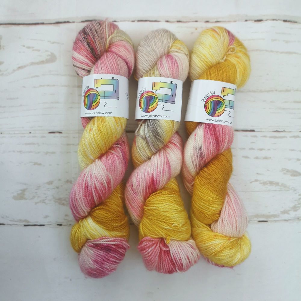 Honey Blush on Merino Silk High Twist Sock