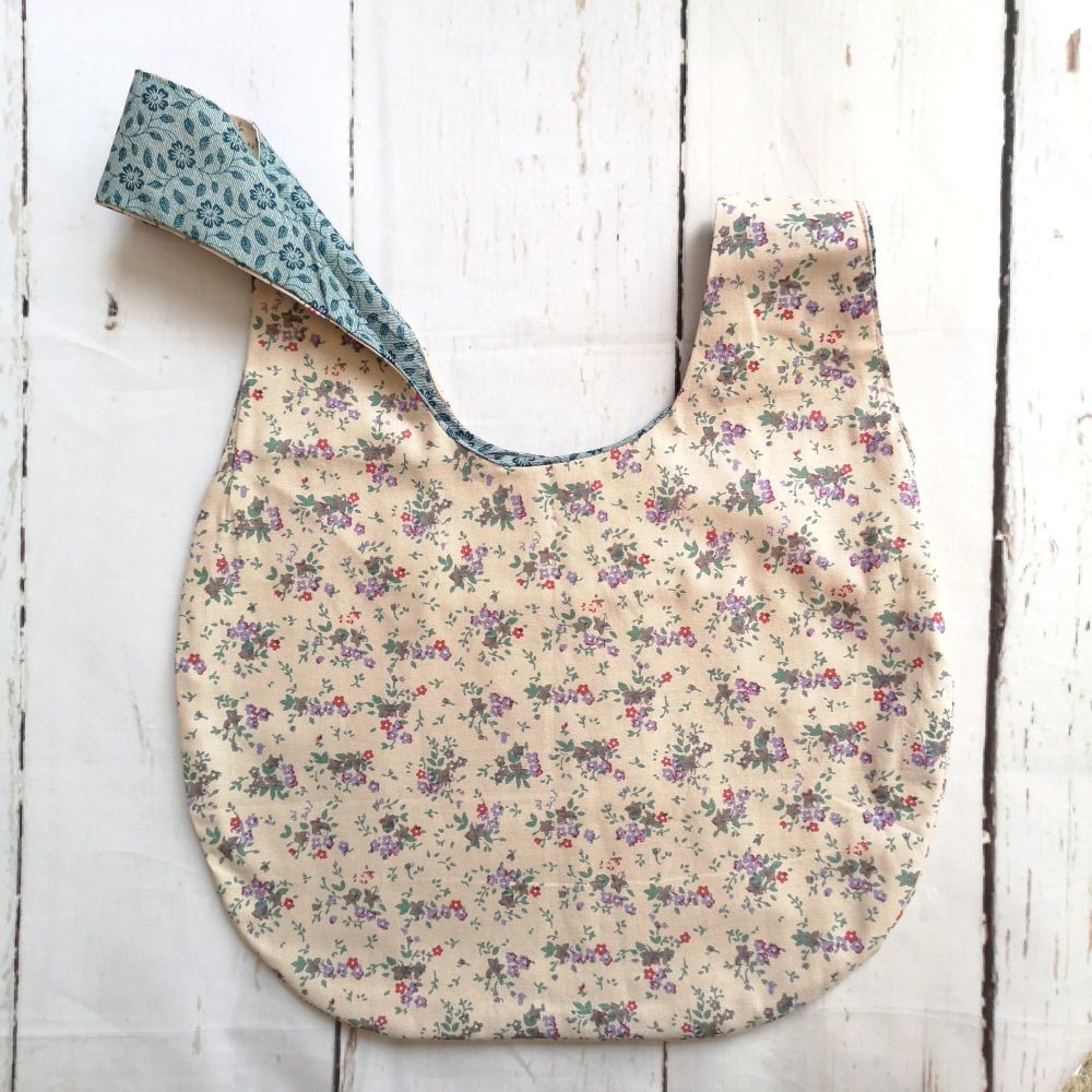 Ditsy Flowers/ Blue Leaves Medium Project Bag (Slip Pocket)