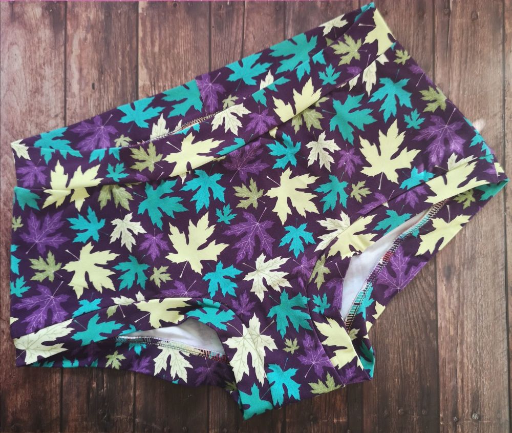 XL Boy Shorts UK 18-20 - Autumns Leaves