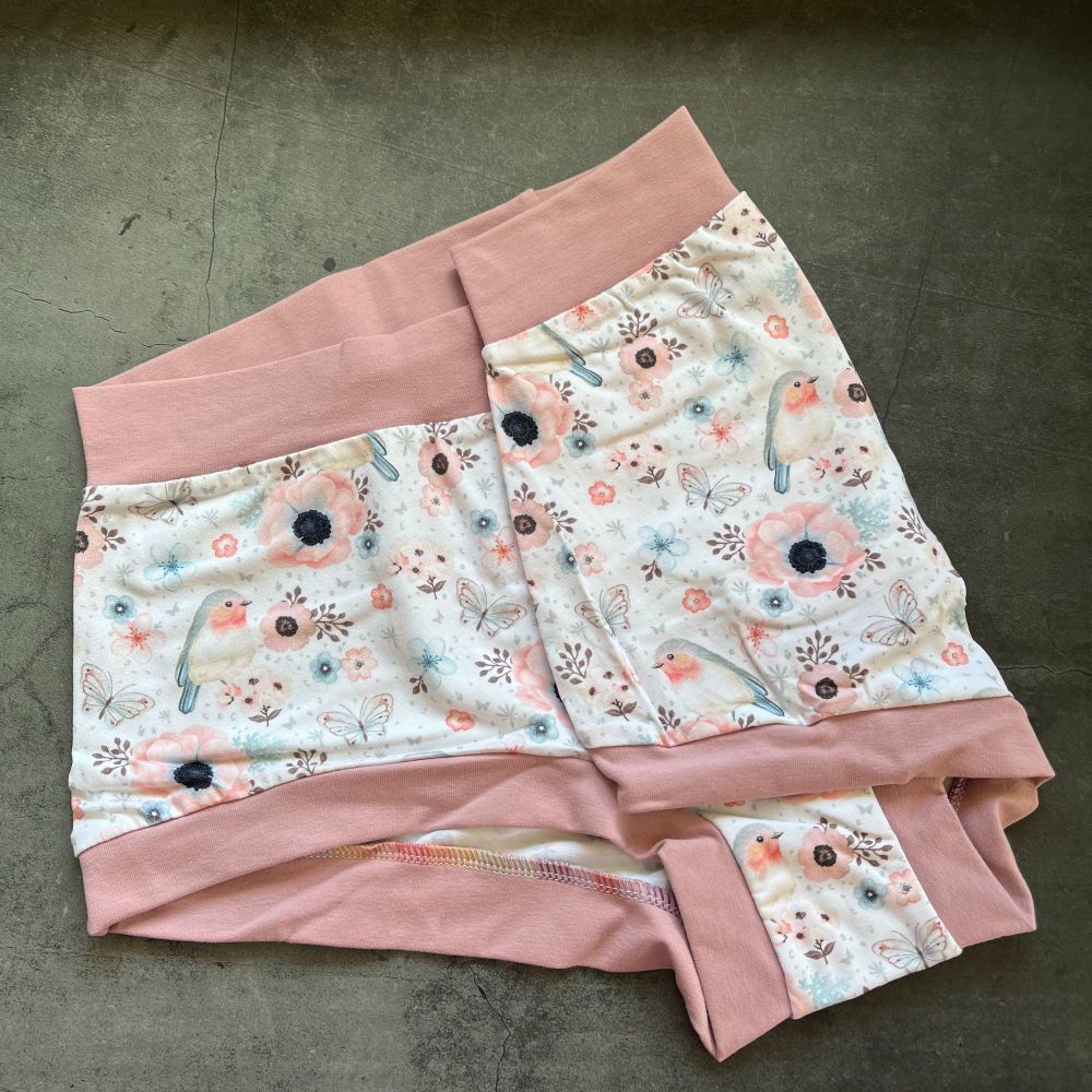 XL Boy Shorts UK 18-20 - Pink Poppies