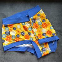 MEDIUM Boy Shorts UK 10-12 - Retro Flowers