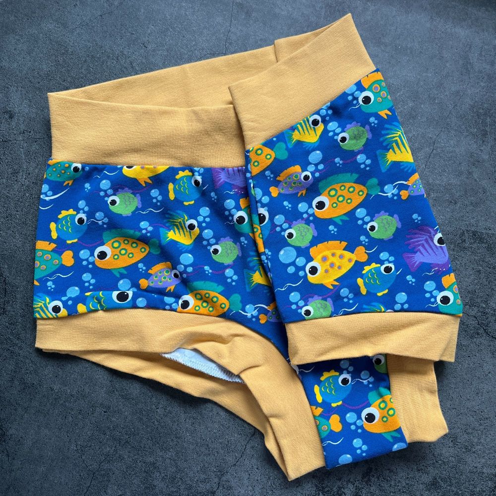 SMALL Boy Shorts UK 6-8 - Fishies