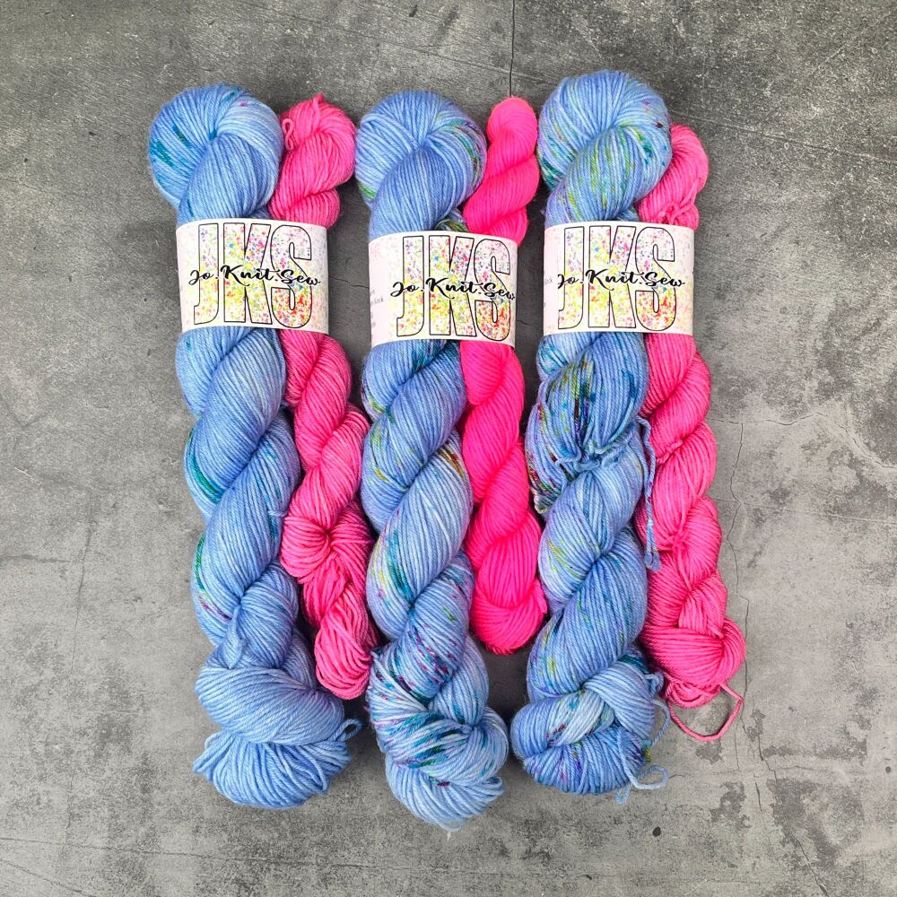 Spring Flowers on Merino / Nylon Platinum Sock