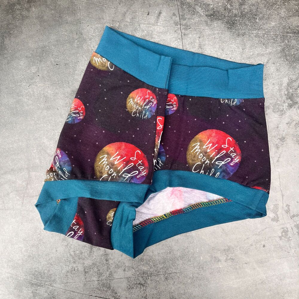 MEDIUM Boy Shorts UK 10-12 - Wild Child
