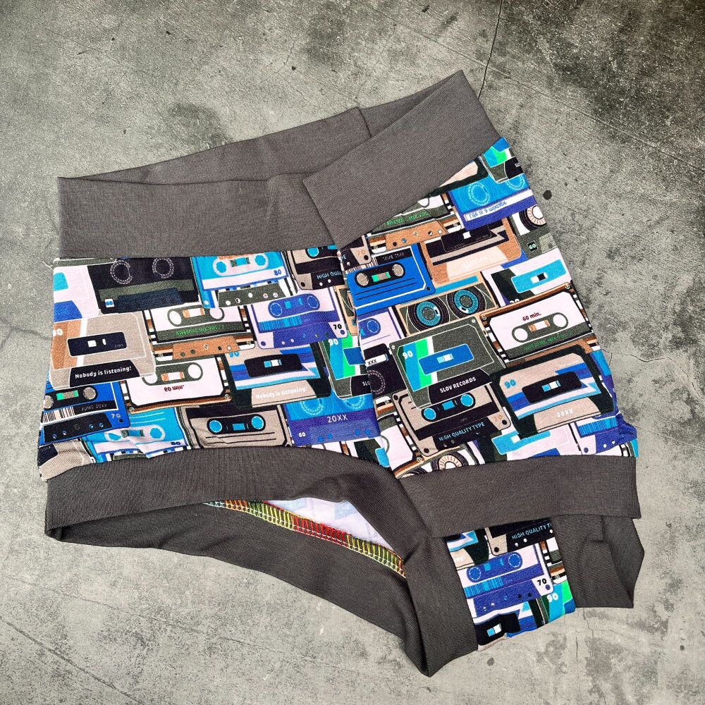 MEDIUM Boy Shorts UK 10-12 - MixTape