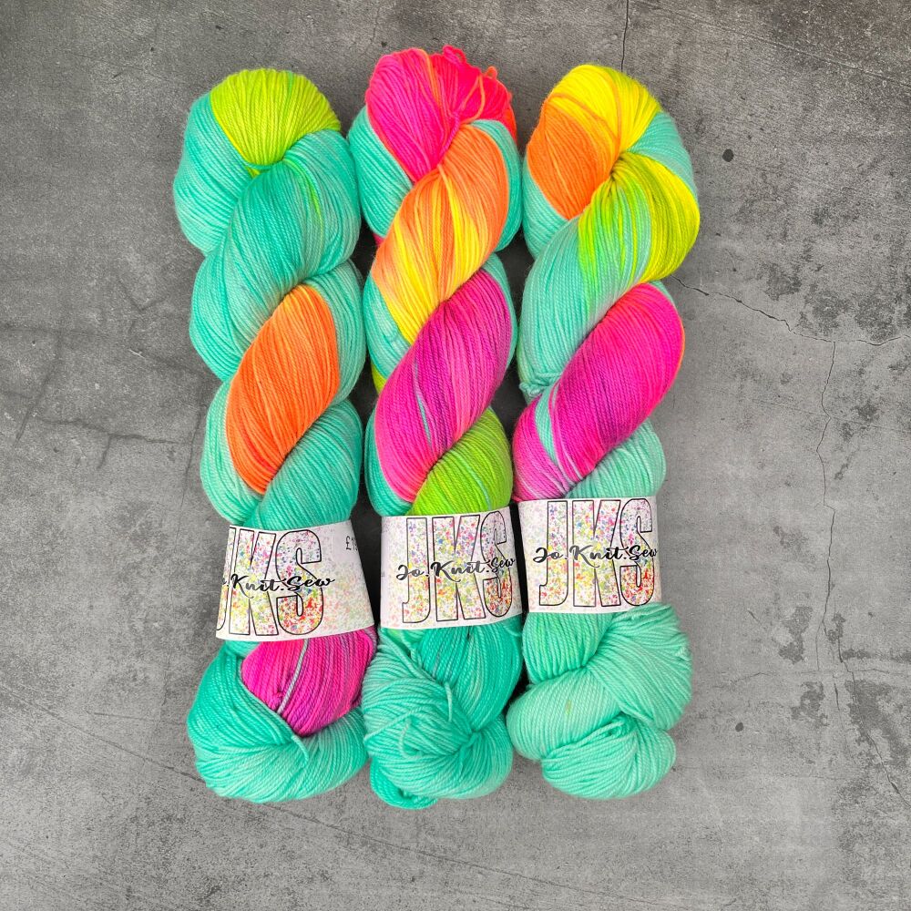 Fluoro Flash on Merino Nylon Krypton sock