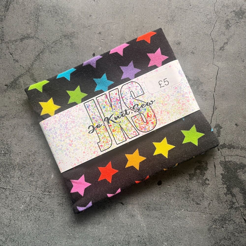 Rainbow Stars Yarn Hug