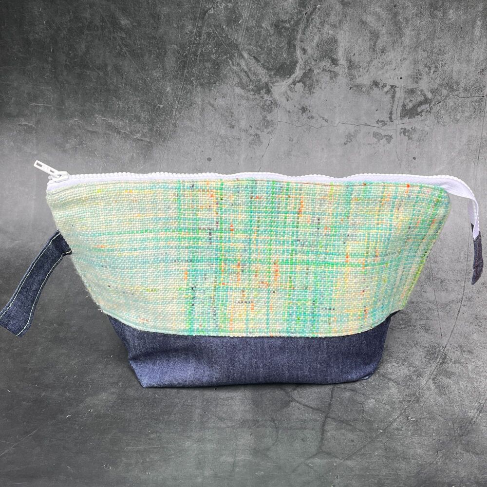 Hand Woven Boxy Bottomed bag