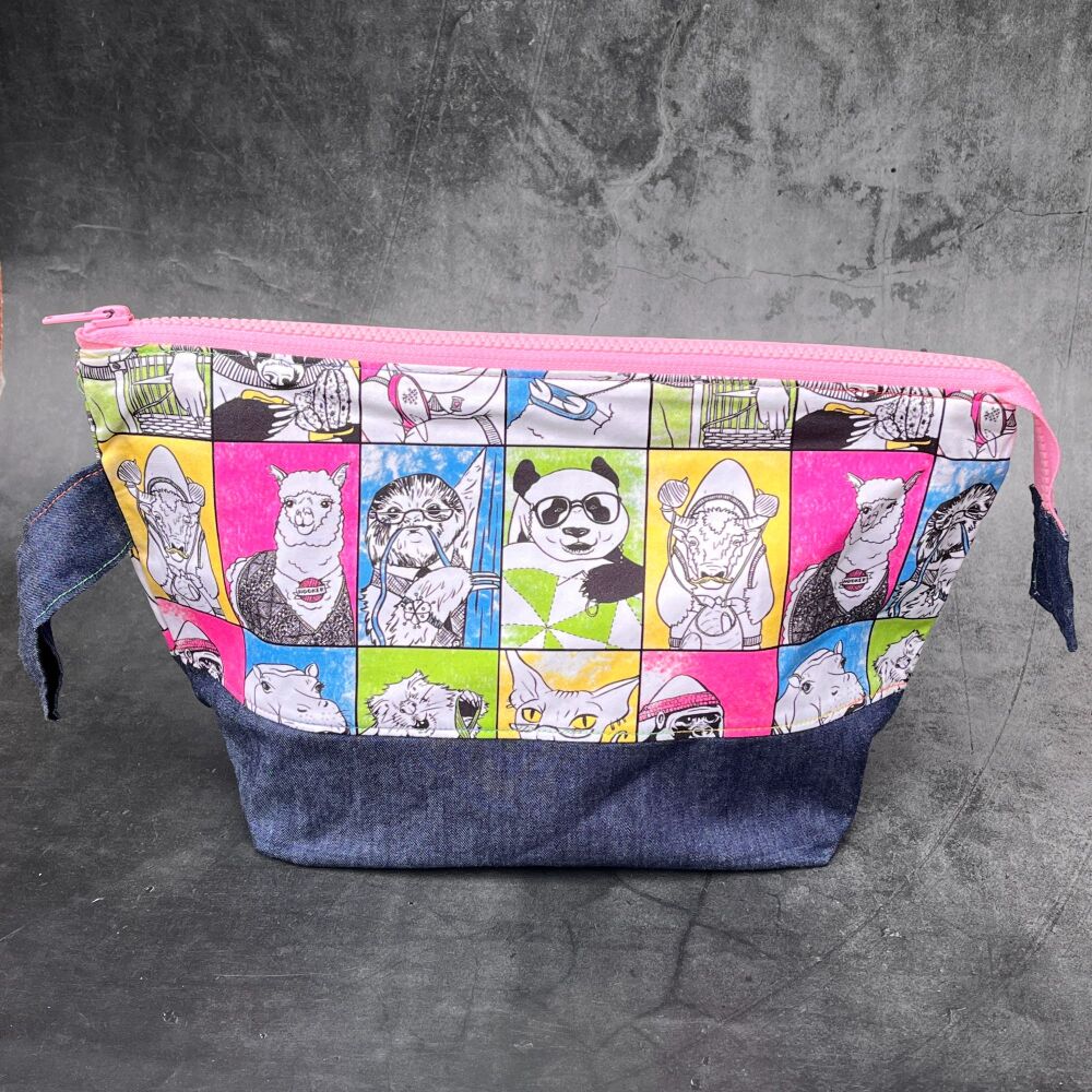 Crafty Animal Boxy Bottomed Project Bag - Baby Pink Zip