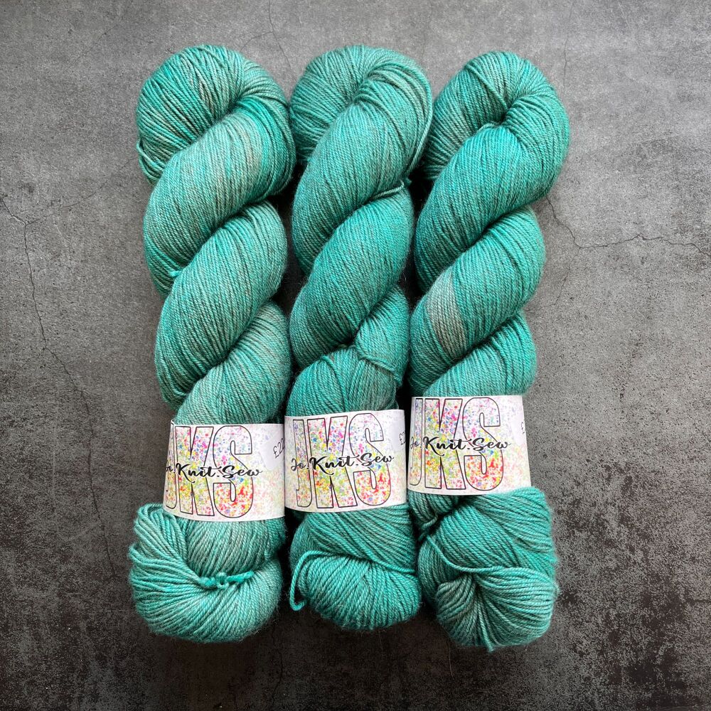 AQUA Semi Solid on Merino / Yak / Nylon sock