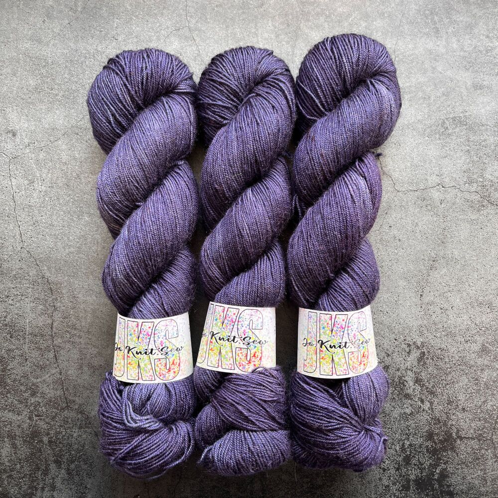 DEPTHS Semi solid on Merino / Yak / Nylon sock