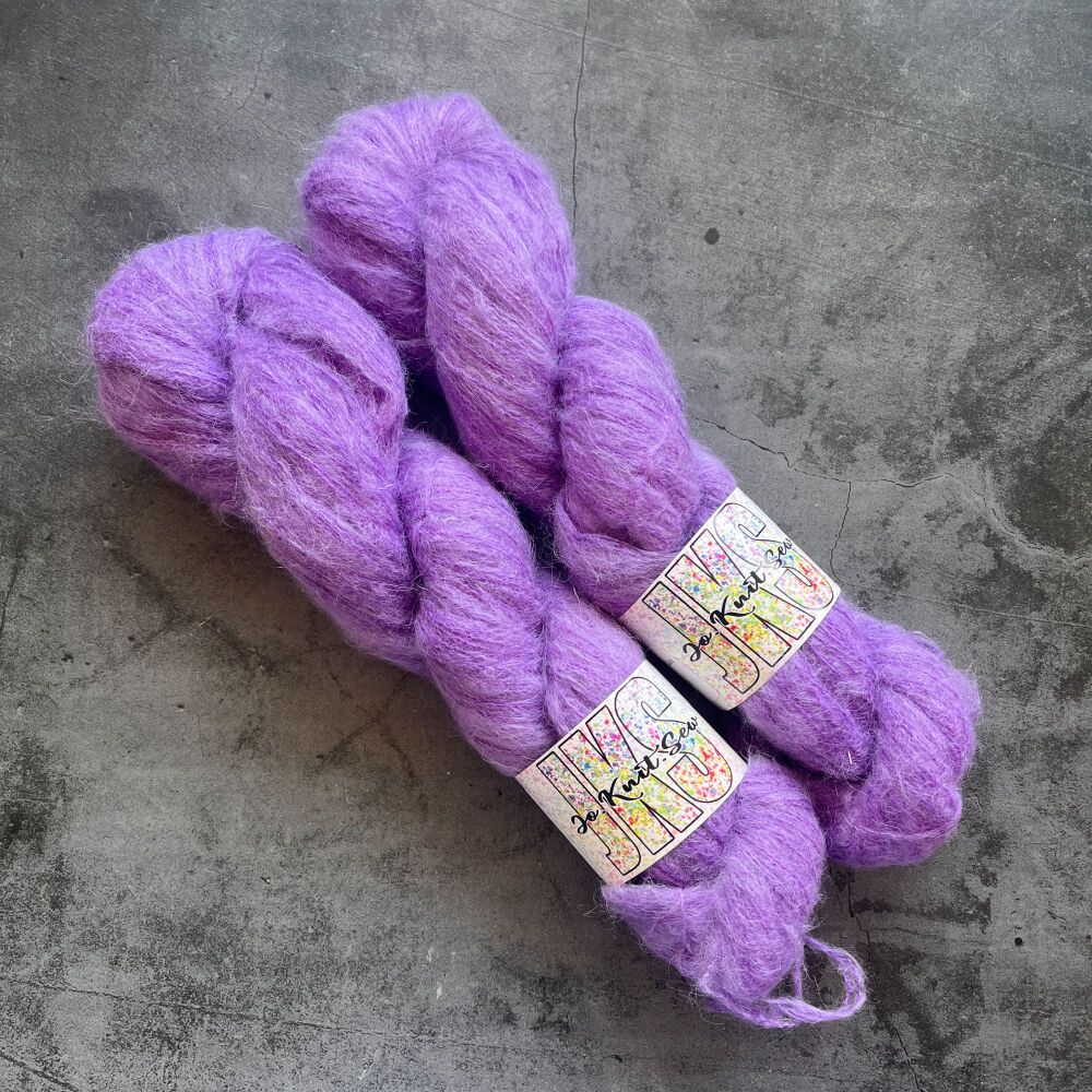 Violet Baby Suri / Silk Fluffy Lace