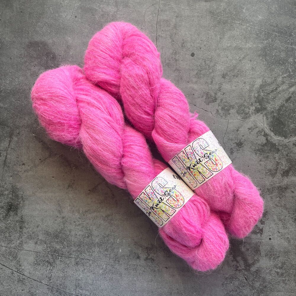 Orchid Baby Suri / Silk Fluffy Lace