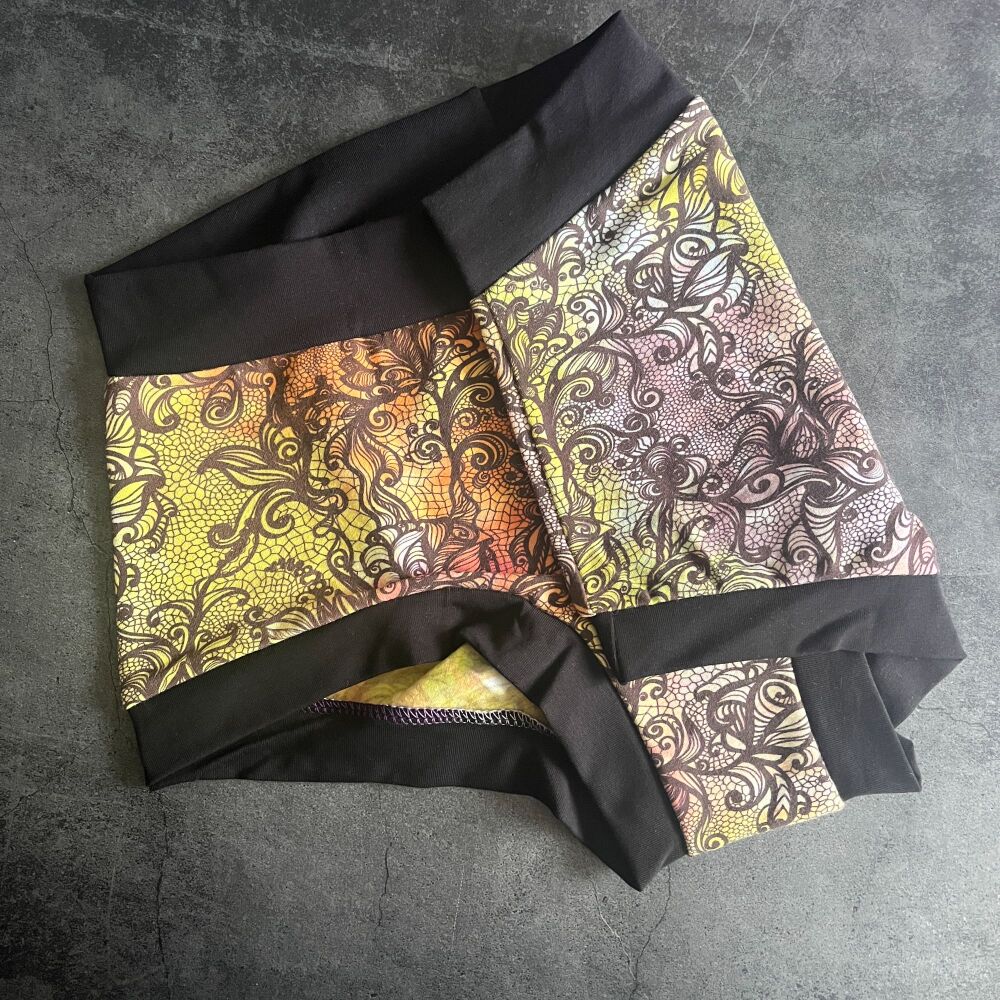 LARGE Boy Shorts UK 14-16 - Hand Dyed Lace