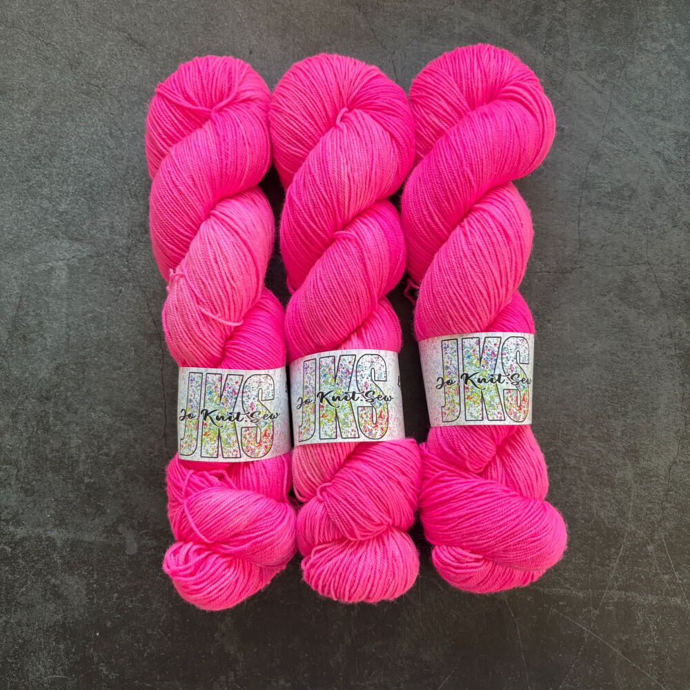 HAWT PINK Semi Solid on Merino Nylon Platinum sock