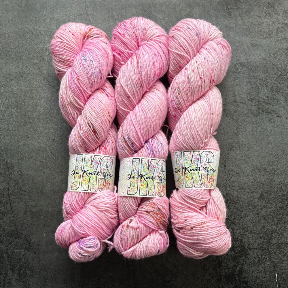 Hedgerow Harvest on Merino Nylon Krypton sock