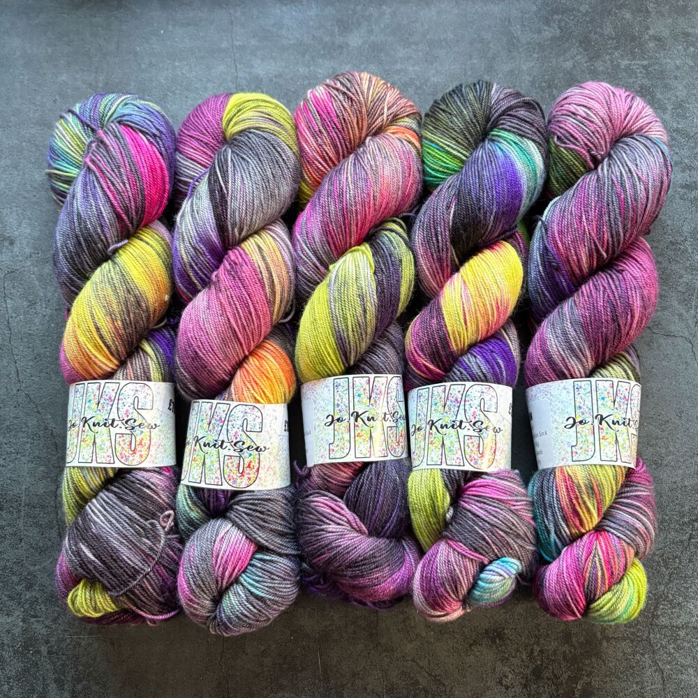 Mood on Merino Nylon Krypton sock