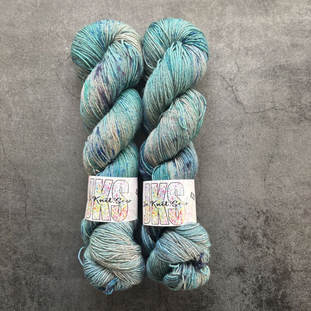 Curacao Lies  on Merino / Yak / Nylon sock