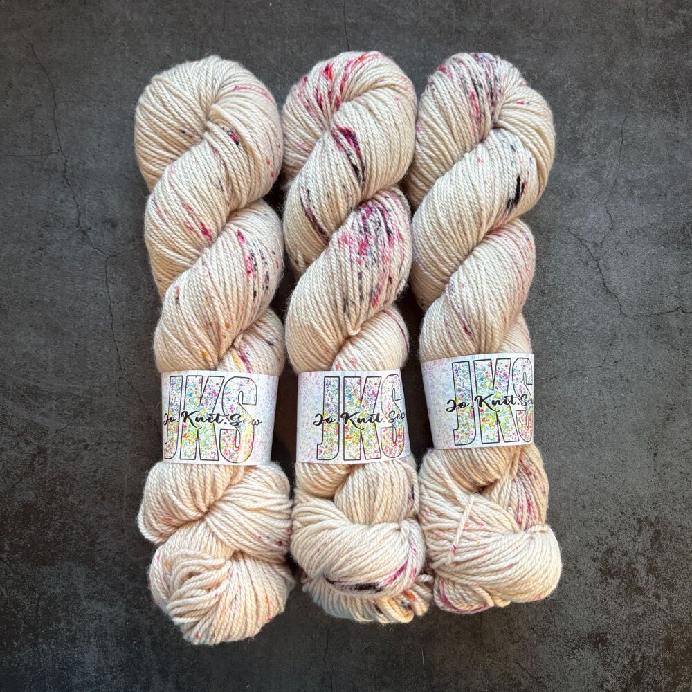 Fungi on Merino / Nylon DK