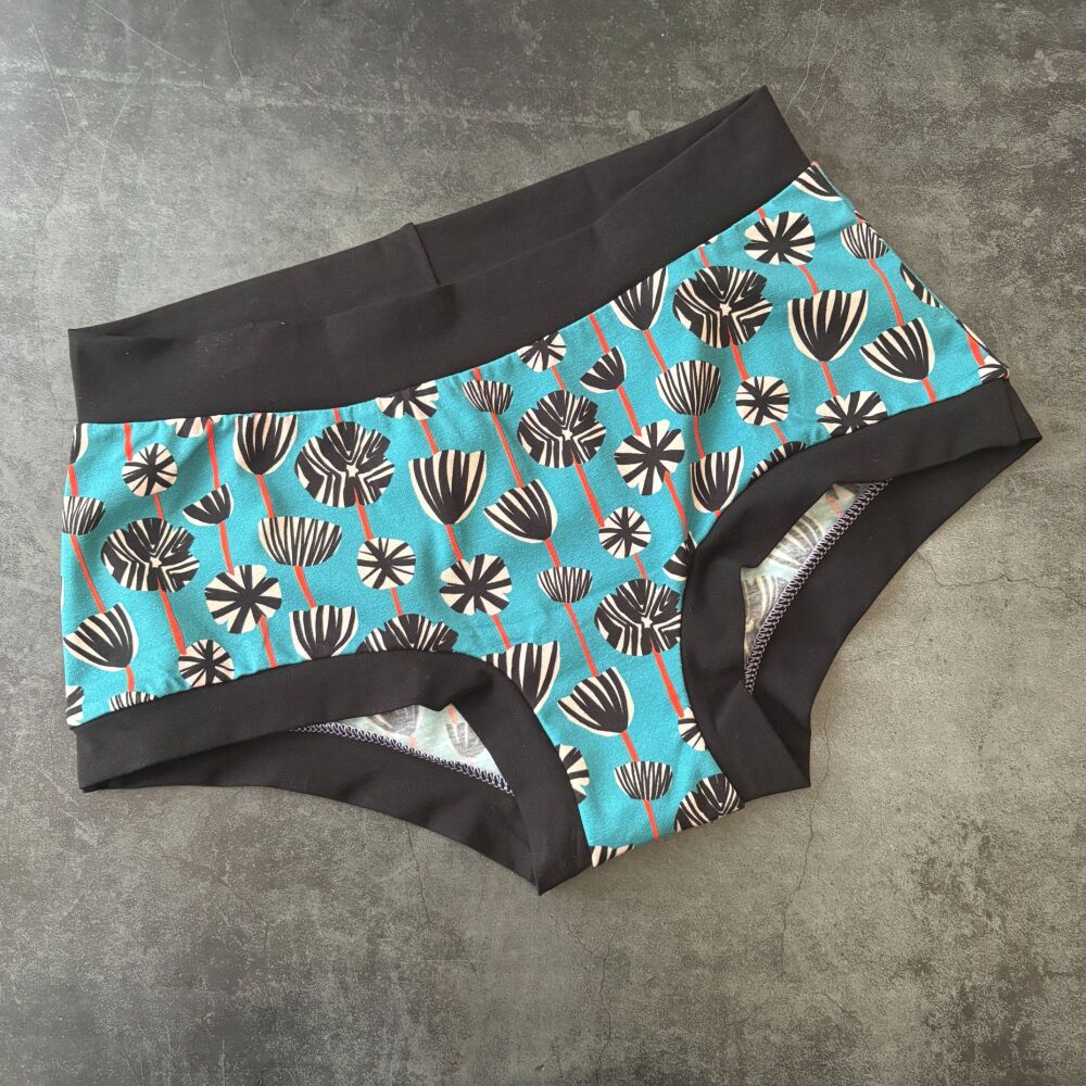 LARGE Boy Shorts UK 14-16 - Abstract Flowers