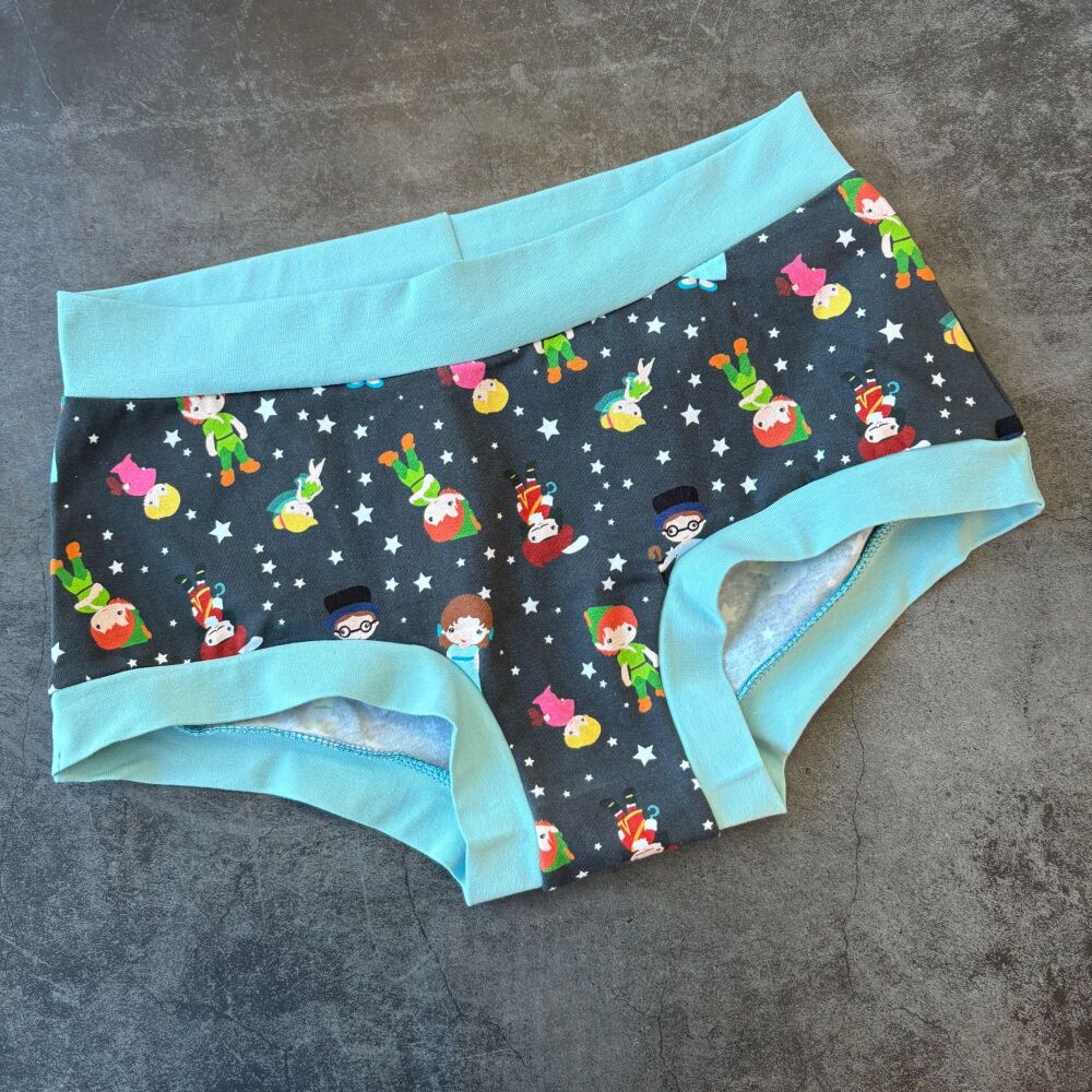 MEDIUM Boy Shorts UK 10-12 - Forever Young