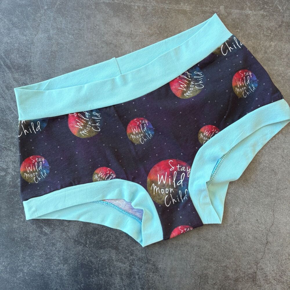 MEDIUM Boy Shorts UK 10-12 - Stay Wild