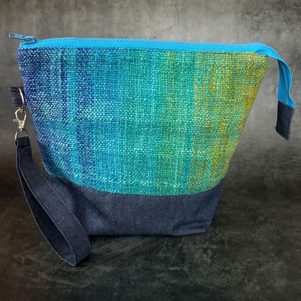 Hand Spun & Hand Woven Gradient Boxy Bottom Bag