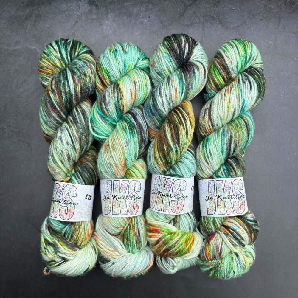 Princess Wannabe on Merino / Nylon DK
