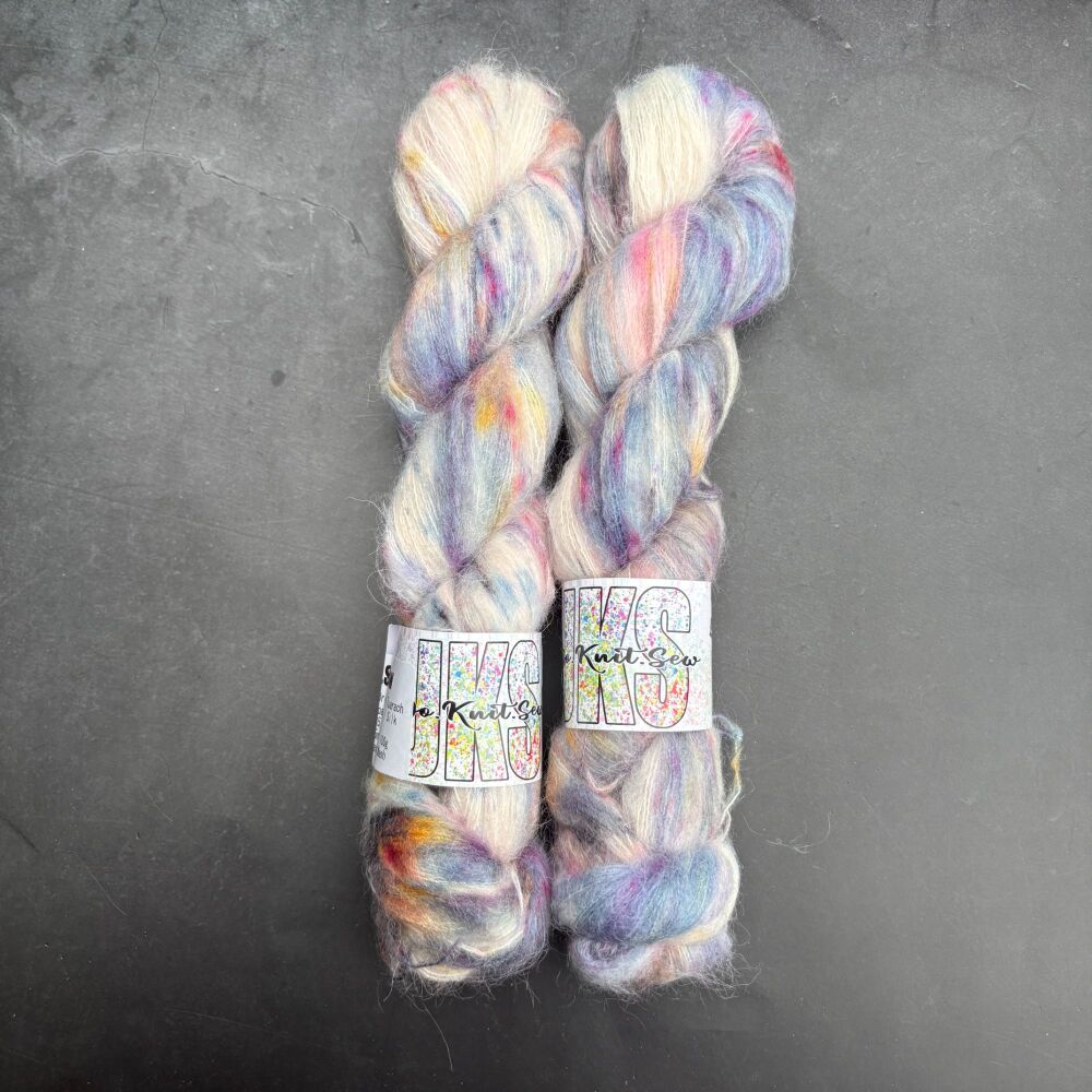 Lord Broch Tuarach Baby Suri / Silk Fluffy Lace