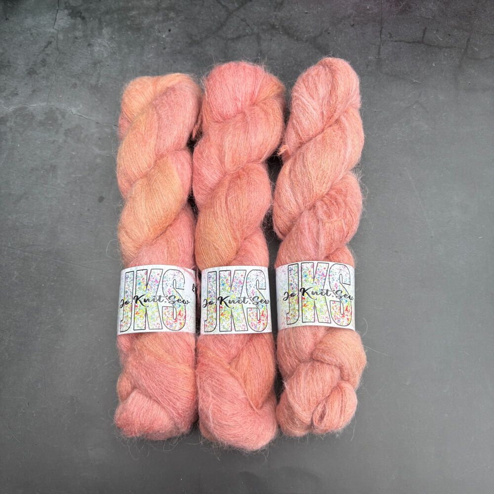 Rust Baby Suri / Silk Fluffy Lace