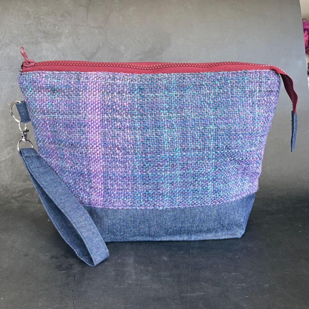 Hand Spun & Hand Woven Gradient Boxy Bottom Bag