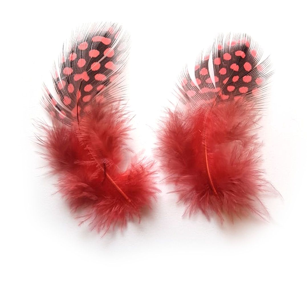 Light Red Guinea Feathers (Spotty) 1 to 3 inches