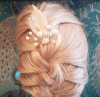 Champagne and Cream Feather Hair Grip
